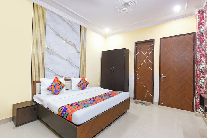 Room 14 of 29