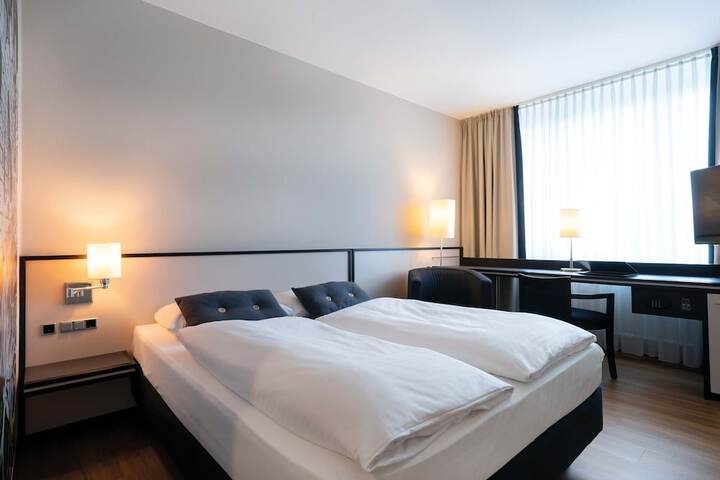 Room 20 of 109