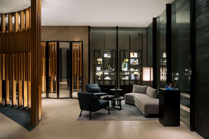 Hotel 50 of 58