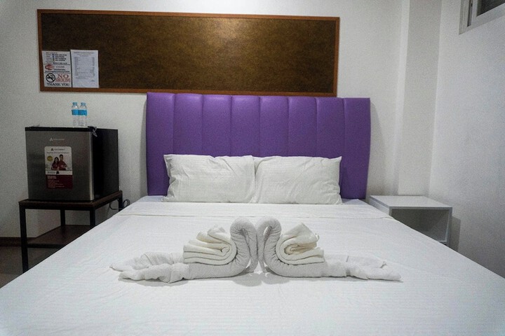 Room 7 of 20