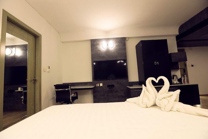 Room 15 of 50