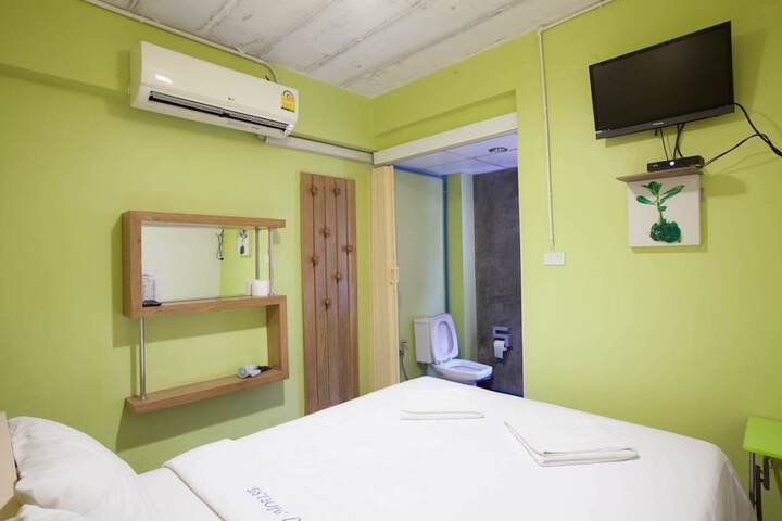 Room 9 of 54