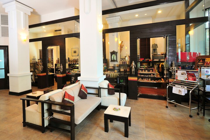 Lobby Entry