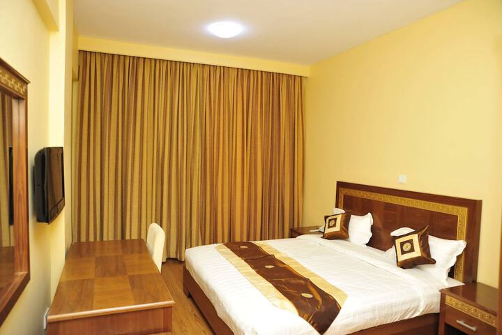 Room 5 of 27