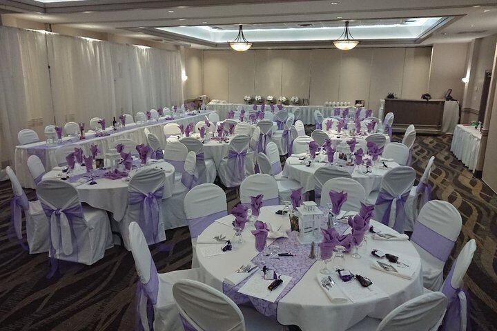 Ballroom/Hall 30 of 38