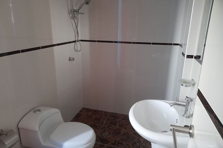Room 3 of 25