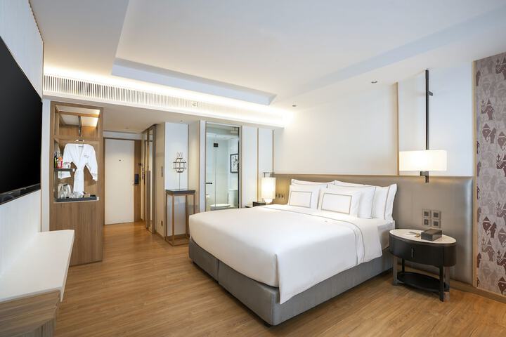 Room 13 of 91