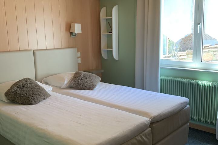Room 13 of 91