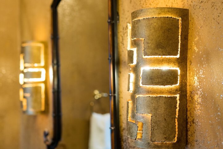Room 83 of 114