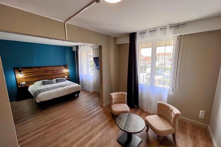 Room 9 of 30
