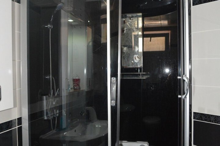 Room 13 of 26
