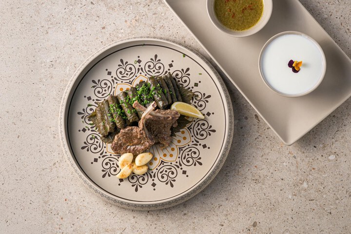 Dining 84 of 141