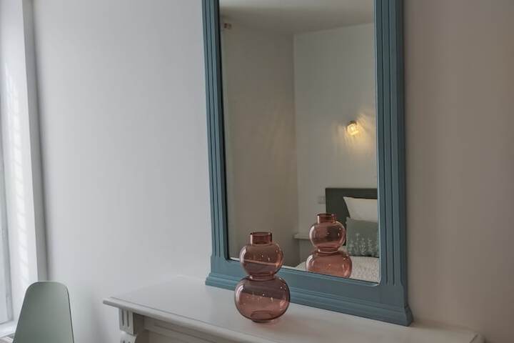 Room 25 of 39