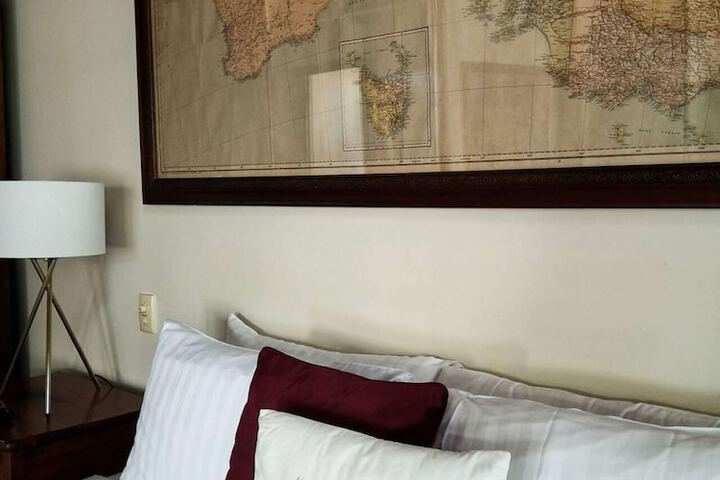 Room 31 of 127
