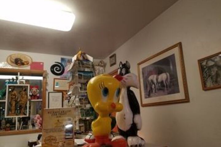 Gift Shop 14 of 43