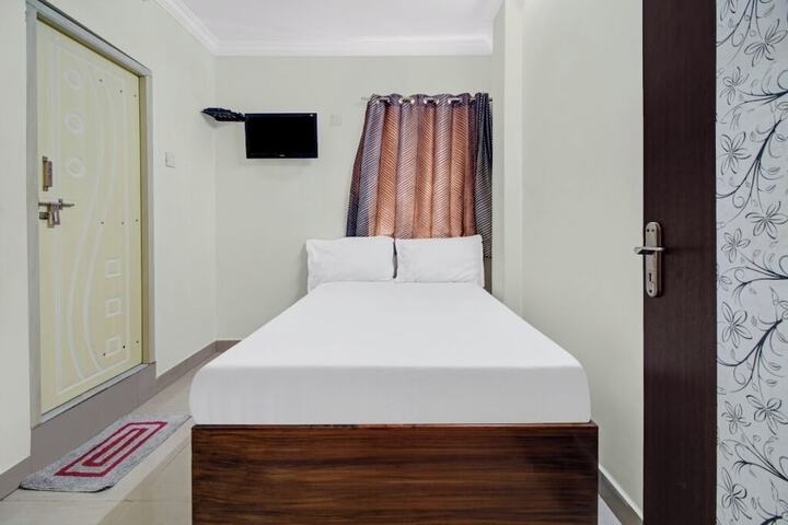 Room 14 of 23