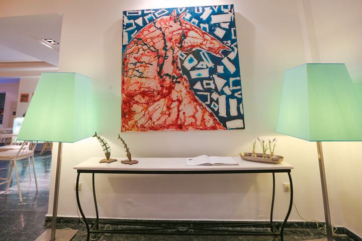 Guest Lobby
