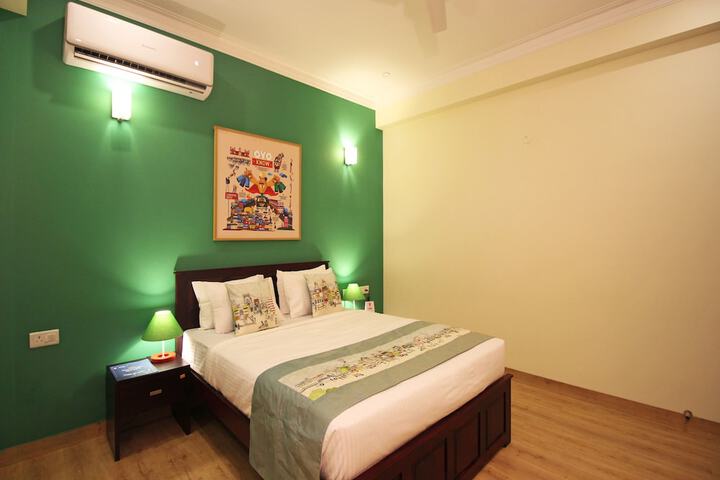 Room 8 of 20