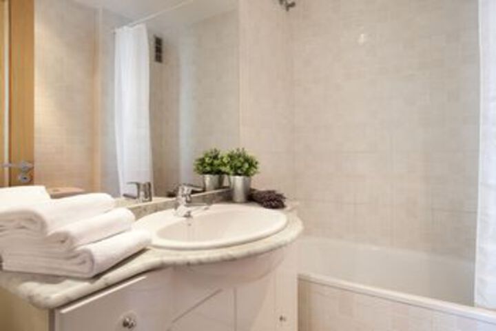 Room 2 of 21