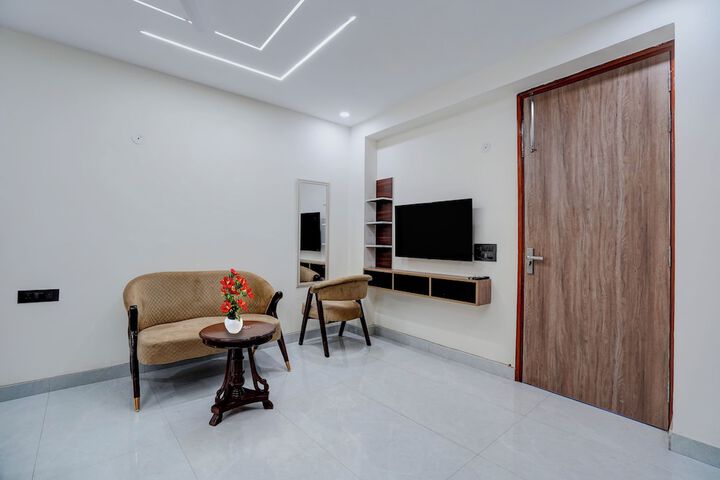 Room 35 of 47