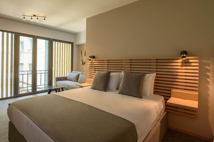 Room 45 of 97