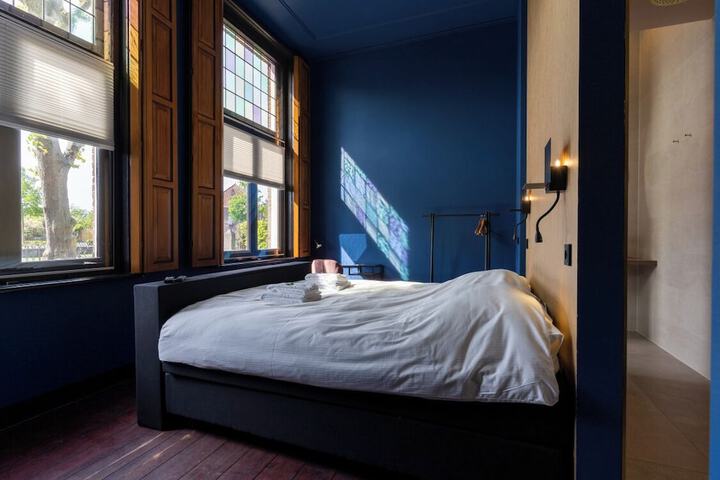 Room 28 of 58
