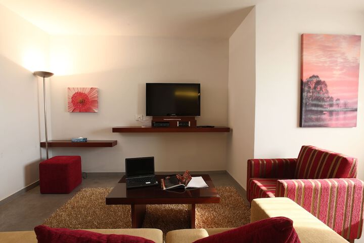 Room 53 of 88