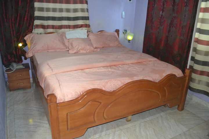 Room 11 of 22