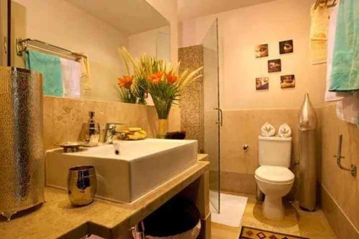 Room 7 of 28