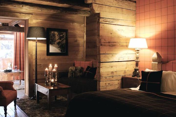 Room 52 of 156