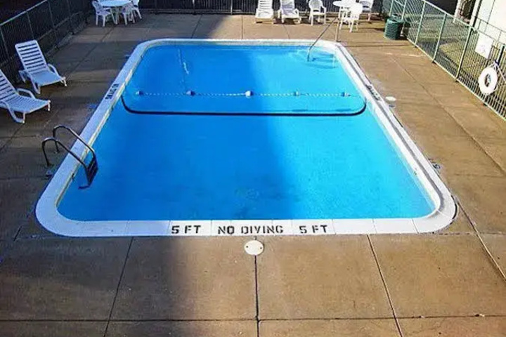 Pool 16 of 18