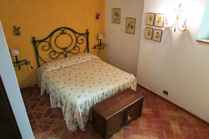Room 6 of 60