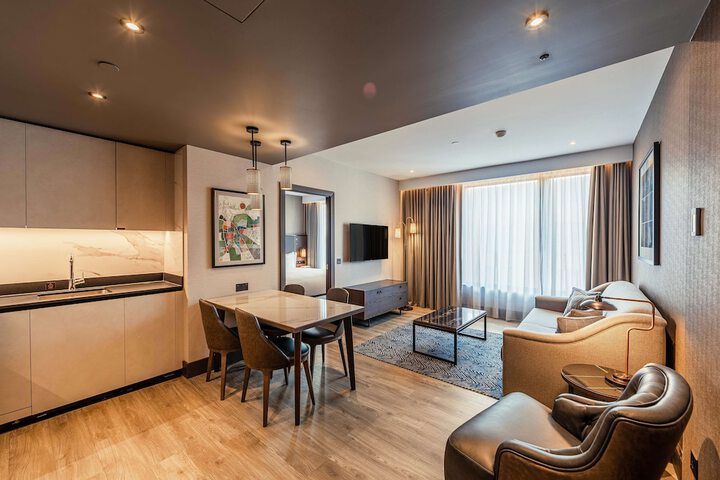 Room 38 of 132