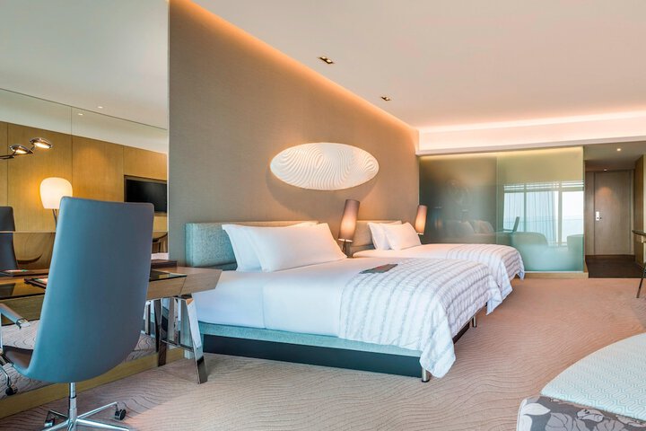 Room 16 of 65