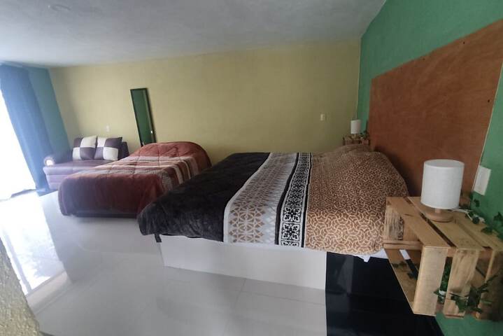 Room 4 of 47