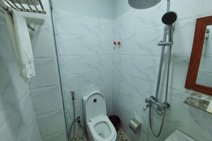 Room 35 of 43