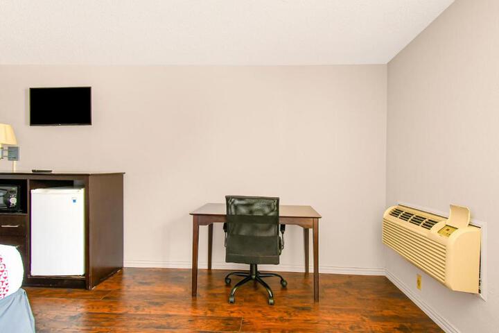 Photo 18