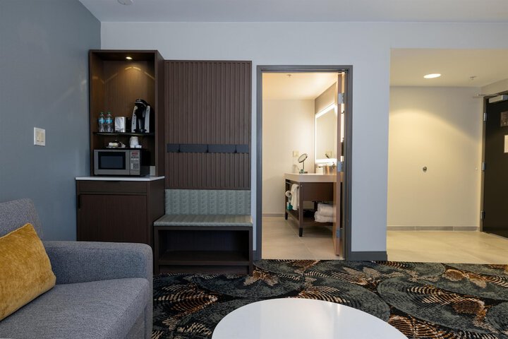 Room 38 of 56