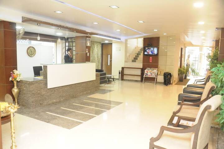 Hotel Interior 6 of 38