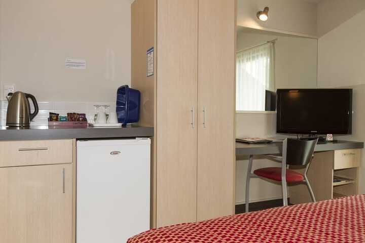 Room 3 of 63