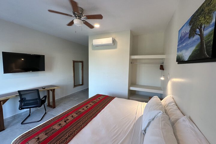 Room 2 of 41