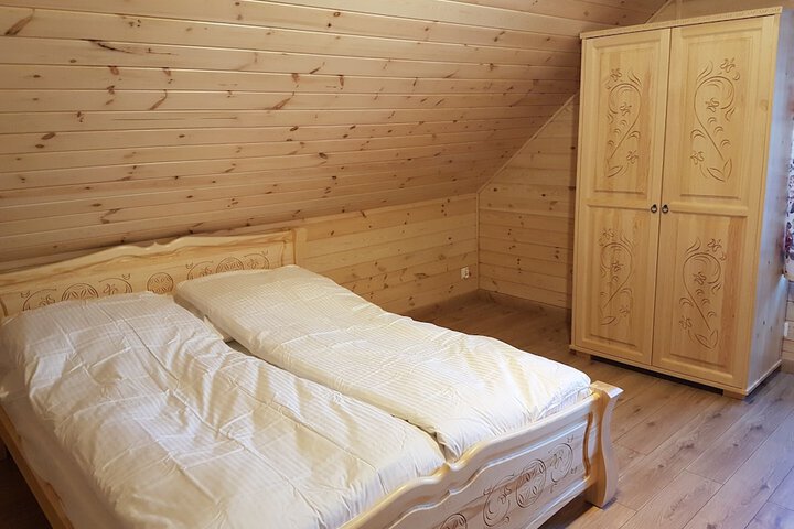 Room 4 of 40