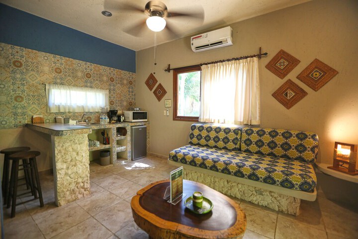 Room 17 of 104