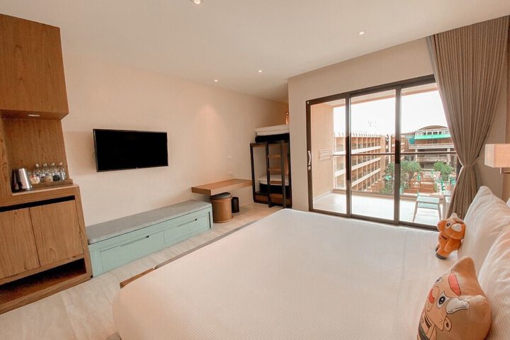 Room 6 of 49