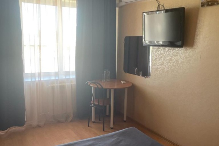 Room 4 of 4