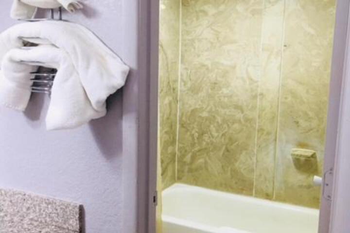 Deluxe Double Room (6 of 6)