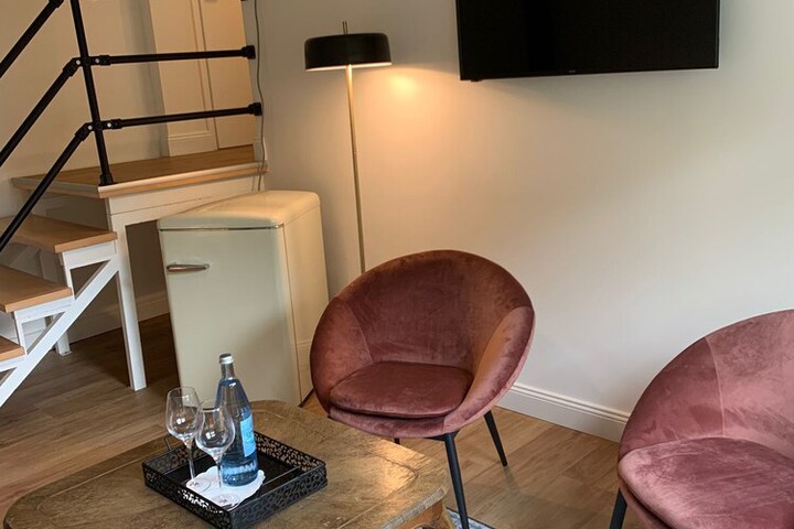 Room 20 of 37