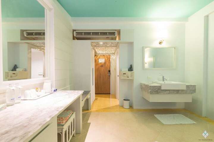 Room 28 of 189