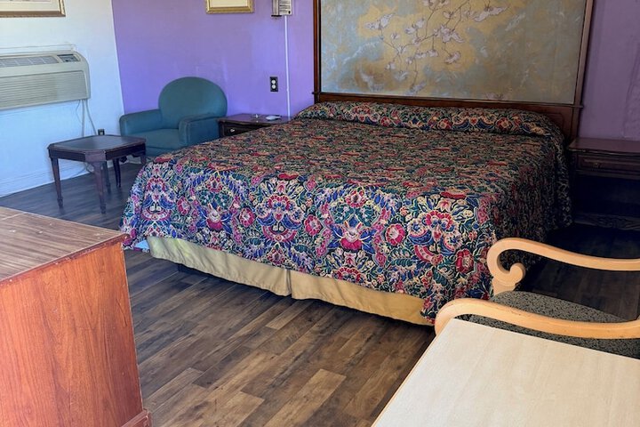 Room 22 of 53