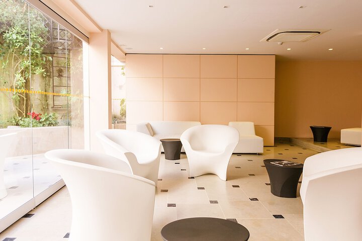 Business Center 65 of 77
